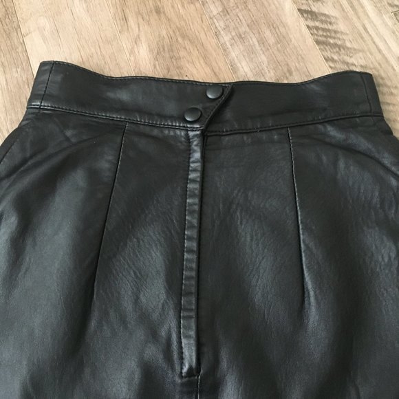Danier Black Pencil Skirt - Picture 6 of 16